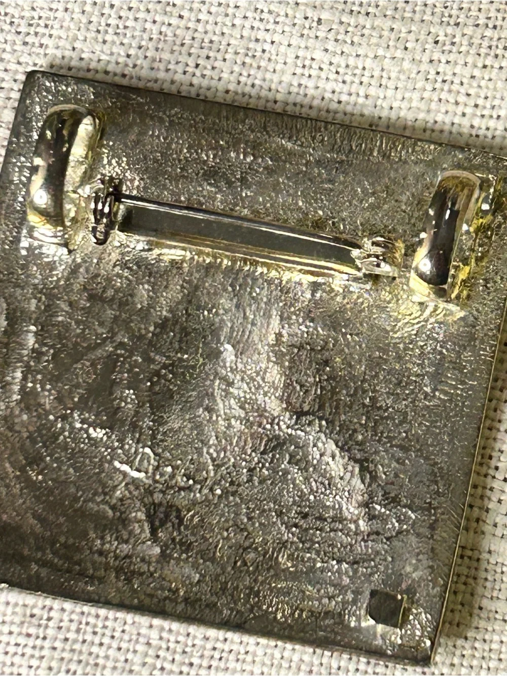 Vintage Silver embossed Cat Face Metal brooch or pendant - Picture 3 of 4